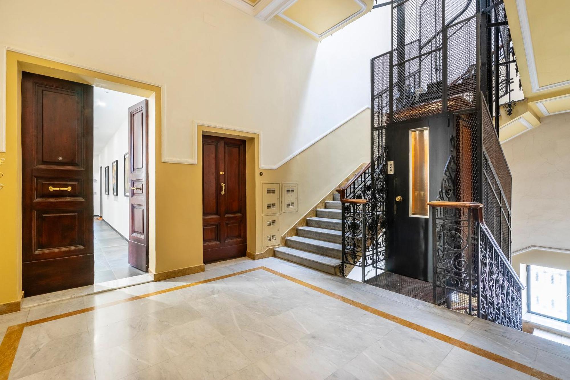 San Marco Black Appartamento Luxury Con Terrazzo E Parcheggio Su Richiesta Firenze Esterno foto