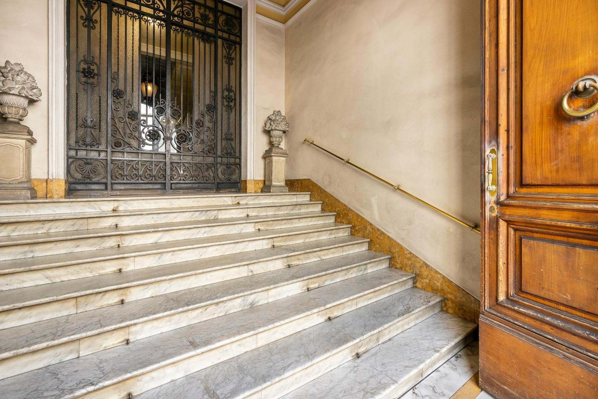San Marco Black Appartamento Luxury Con Terrazzo E Parcheggio Su Richiesta Firenze Esterno foto